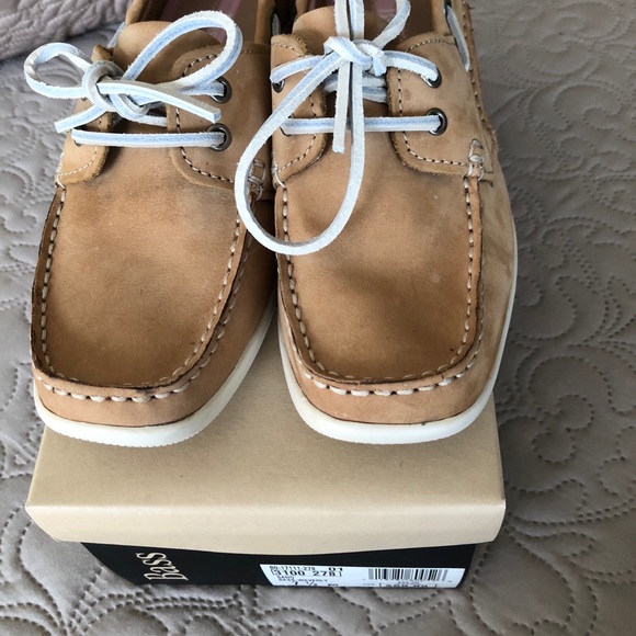 Bass Waverly Boat Shoes - Color:Sand - Size 7 1/2 - Picture 5 of 6